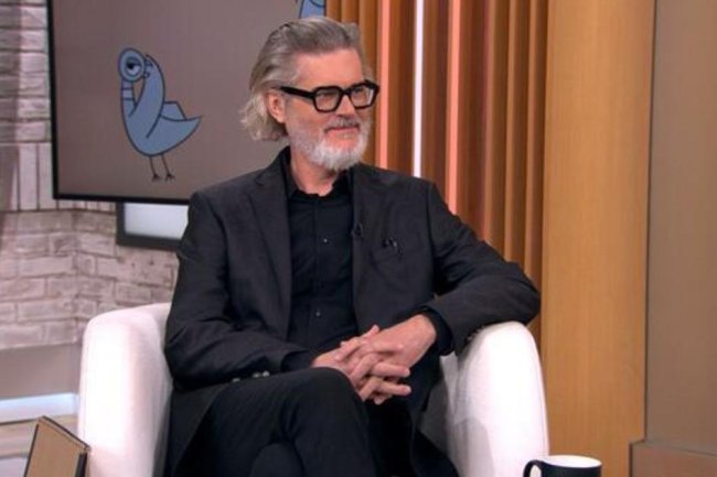 Author Mo Willems celebrates 20 years of "Don't Let the Pigeon Drive the Bus!"