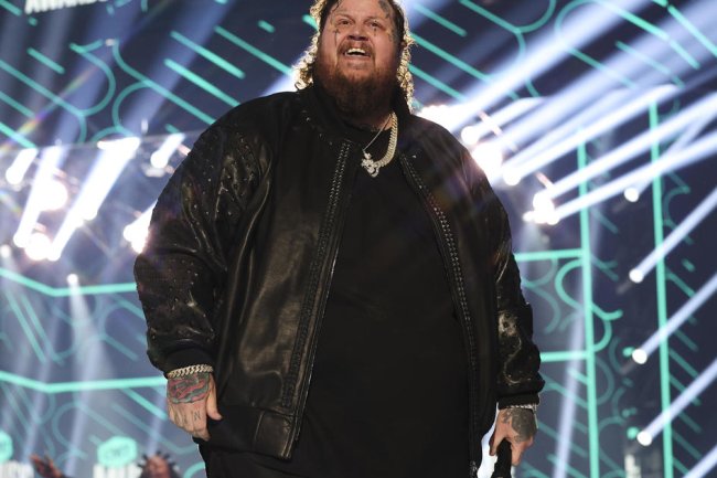 "Son of a Sinner" singer Jelly Roll reigns at CMT Music Awards show
