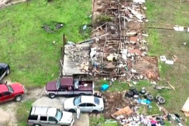 Several killed by Missouri tornado