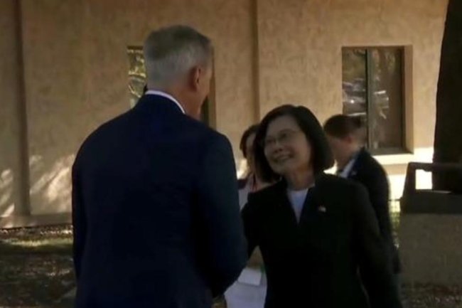 Taiwanese president meets with Kevin McCarthy in California