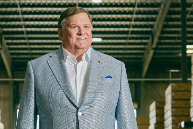 How A Crime Fighting Cowboy Became Alabama’s Only Billionaire
