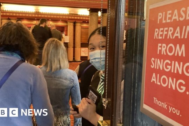 Theatre etiquette in the spotlight after The Bodyguard incident in Manchester