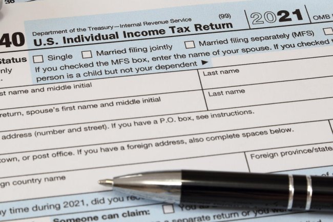Looking for last-minute tax deductions? Consider these 3 areas.