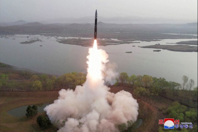 U.S., Japan, S Korea to hold missile defense exercises