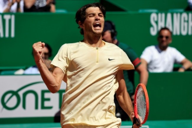 Tsitsipas' title defense ended by Fritz in Monte Carlo