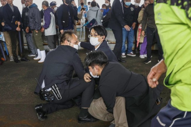 Police probe explosives attack as Kishida returns to election rallies