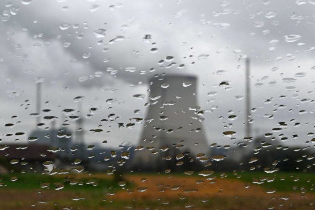 Germany retires last nuclear plants in hopes of greener pastures