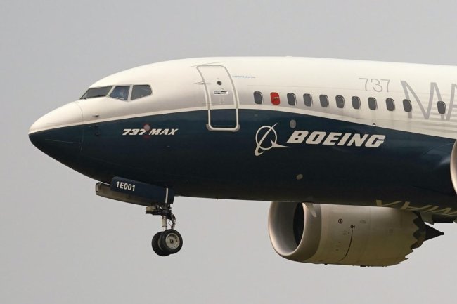 Report: FAA overruled engineers, let Boeing Max keep flying