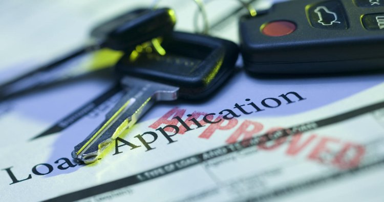 More drivers fall behind on car payments, as auto loan rates rise