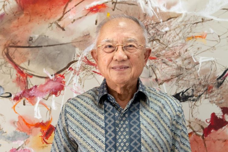 Indonesian Pharma Billionaire Boenjamin Setiawan Dies At 90