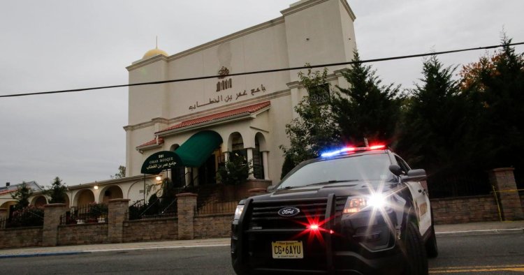 Imam stabbed while leading prayer service at New Jersey mosque