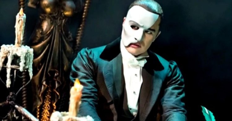 "Phantom of the Opera" to close on Broadway this weekend