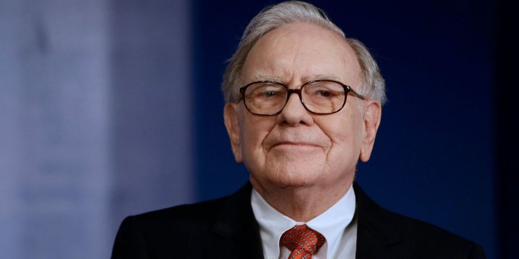 Warren Buffett Sounds Off on Bank Stocks, Streaming, and His Successor