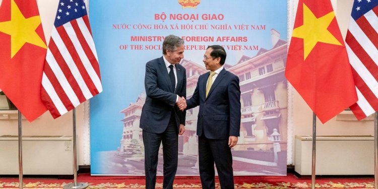 Antony Blinken Tries to Draw Vietnam Closer, With an Eye on China