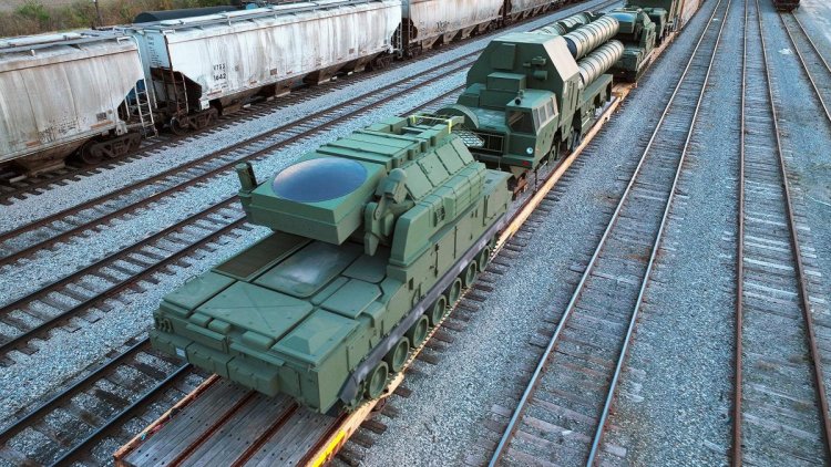 The Odd Case Of 'Russian Air Defense Vehicles' Showing Up On A Train In Ohio