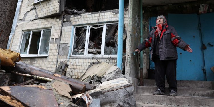 Victory Elusive for Russians in Grinding Battle in Ukraine’s East