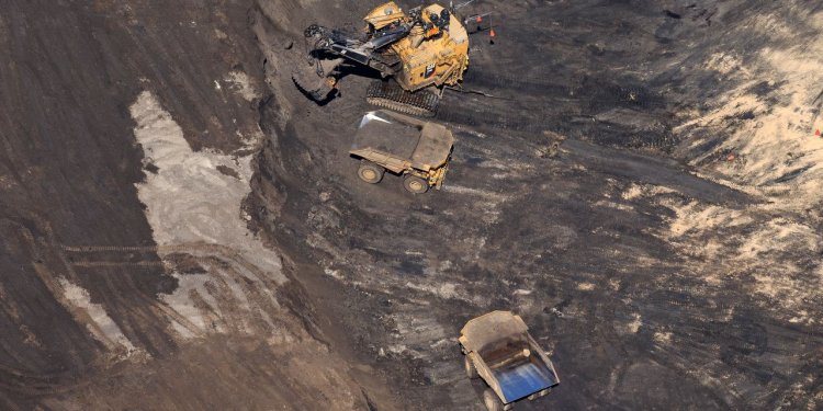 Exxon’s Canadian Affiliate Struggles With Oil Sands Wastewater Leak