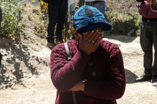 Fire deep in a gold mine kills almost 30 workers in Peru