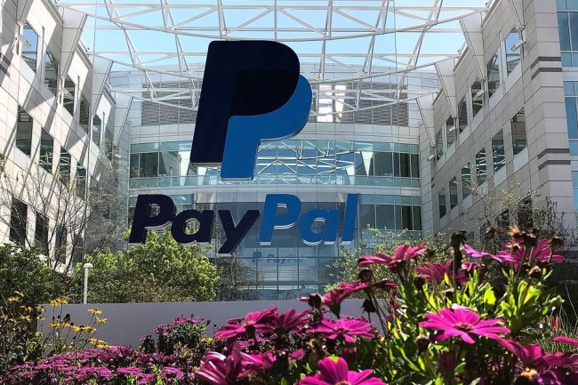 PayPal Stock Falls. Its Operating Margin Growth Outlook Disappoints.