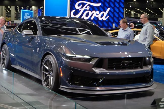 2024 Ford Mustang GT and Dark Horse get gas guzzler and demand taxes
