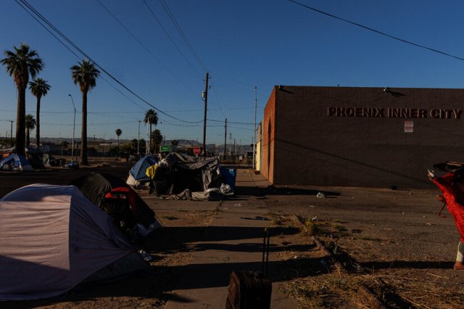 Phoenix Dismantles a Homeless Encampment, One Block at a Time