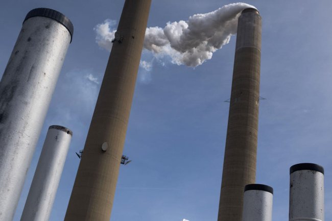 EPA announces plans to slash power plant greenhouse gas emissions