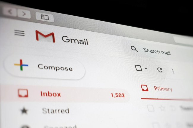 Gmail users gripe about ads in middle of inboxes