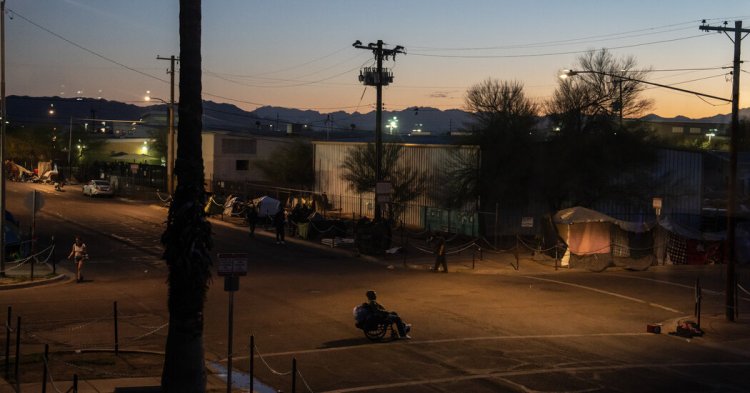 Phoenix to Start Clearing Sprawling Downtown Homeless Encampment