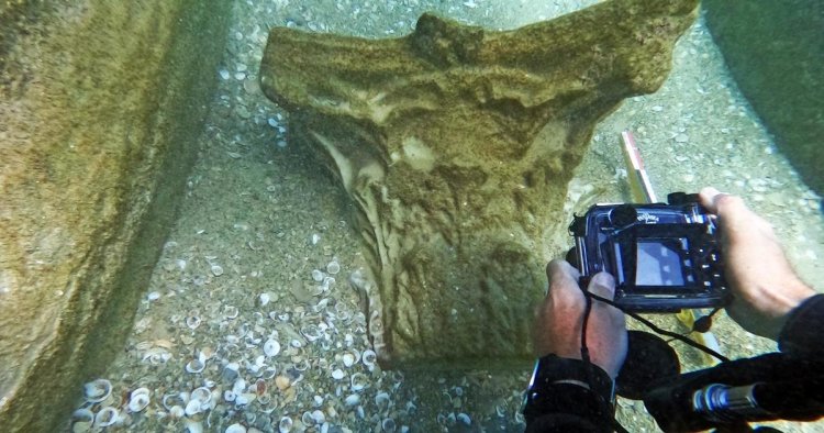 Diver discovers 1,800-year-old shipwreck off Israel with "rare" marble artifacts