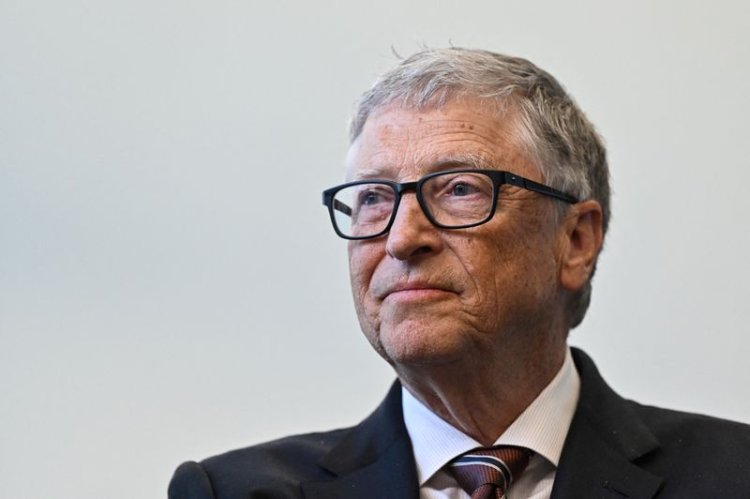 Bill Gates says top AI agent will replace search, shopping sites