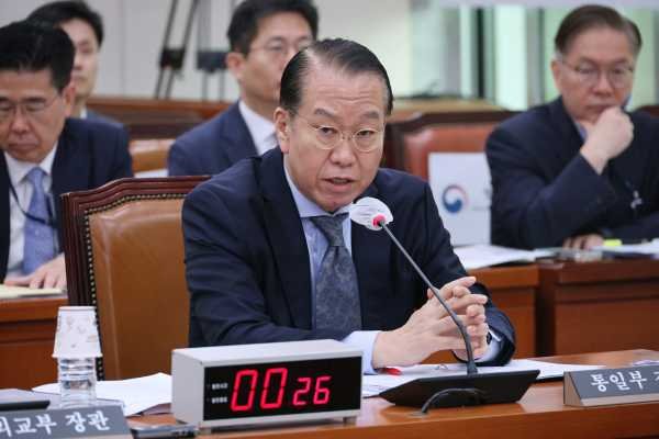 Unification Minister: Gov’t Prepping for Mass Defections by N. Koreans
