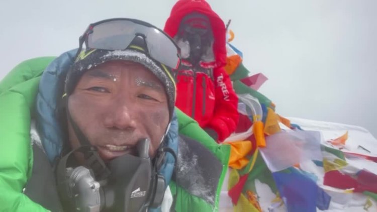 Mount Everest record-breaker sees 'no future' in Nepal