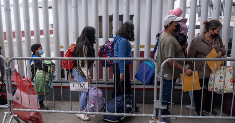 U.S. plans to admit nearly 40,000 asylum-seekers per month through app