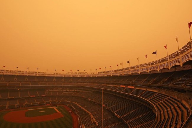 Northeast Haze: Yankees, Phillies Postpone Games And Actress Abruptly Exits Broadway Play Due To Dense Wildfire Smoke
