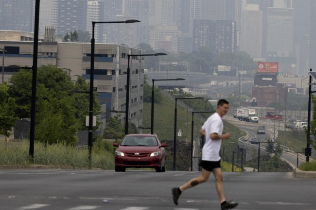 Health impacts of exercising in bad air quality