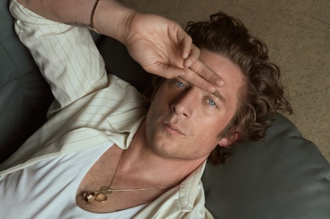 Emmy Predictions: Lead Actor (Comedy) – Will Jeremy Allen White Keep His Winning Streak Going?