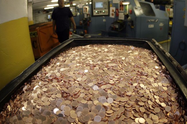 A family who found 800,000 pennies in their basement tried to find a million-dollar coin, but gave up and now want to sell the lot for $25,000