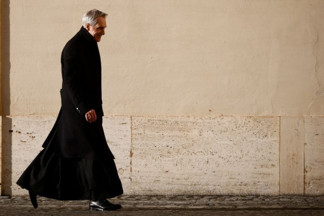 Pope Francis orders ex-aide of Pope Benedict to leave Vatican