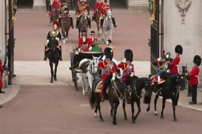 Inside the Trooping the Color, the British royal birthday tradition