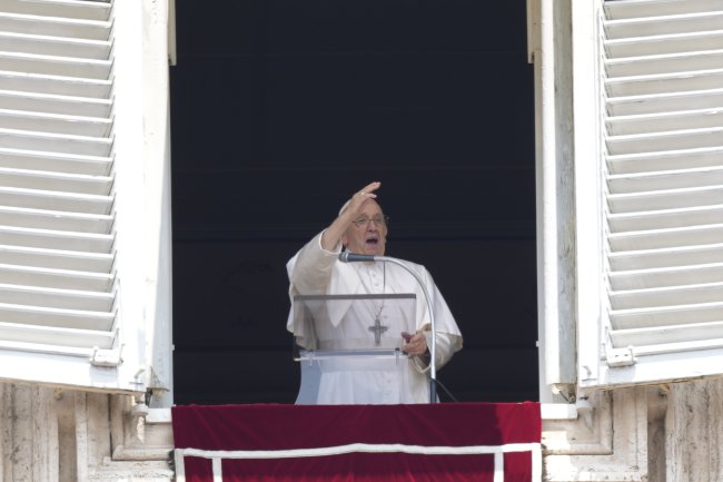 Pope Francis returns to Vatican routine post-surgery