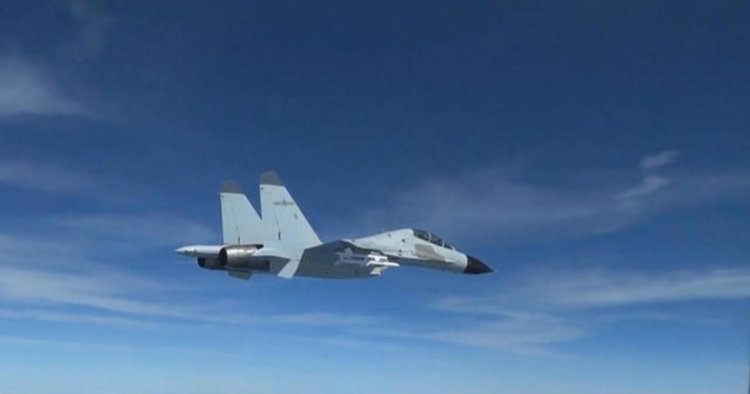 U.S. officials urge China to talk following close call with American aircraft
