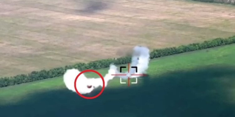 Ukrainian drone operator dodges Russian TOR-2M missile, then catches up to it — incredible video
