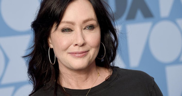 Shannen Doherty says her breast cancer has spread to her brain
