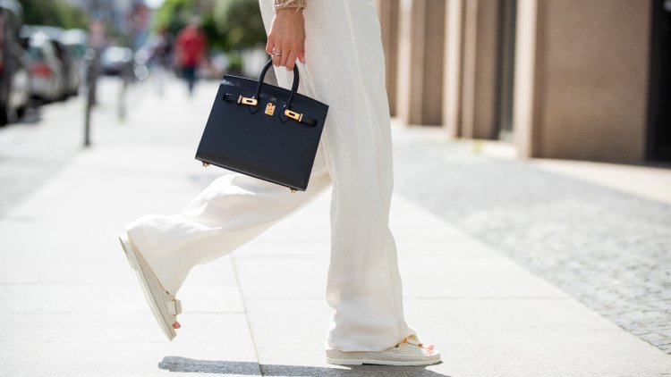 The Best White Pants for Women to Wear This Summer — Shop Free People, Madewell, Spanx and More