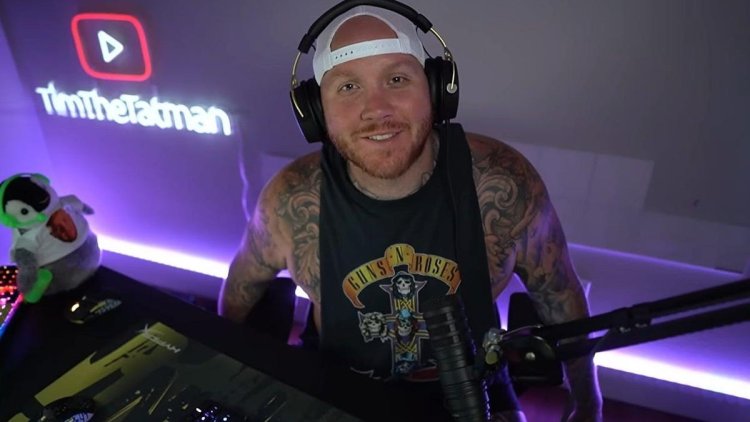 Another Call Of Duty Streamer's Skin Getting Removed Over Anti-LGBTQ Controversy