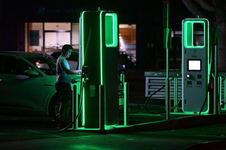 The United States’ Electric Vehicle Market Is (Finally) On The Move
