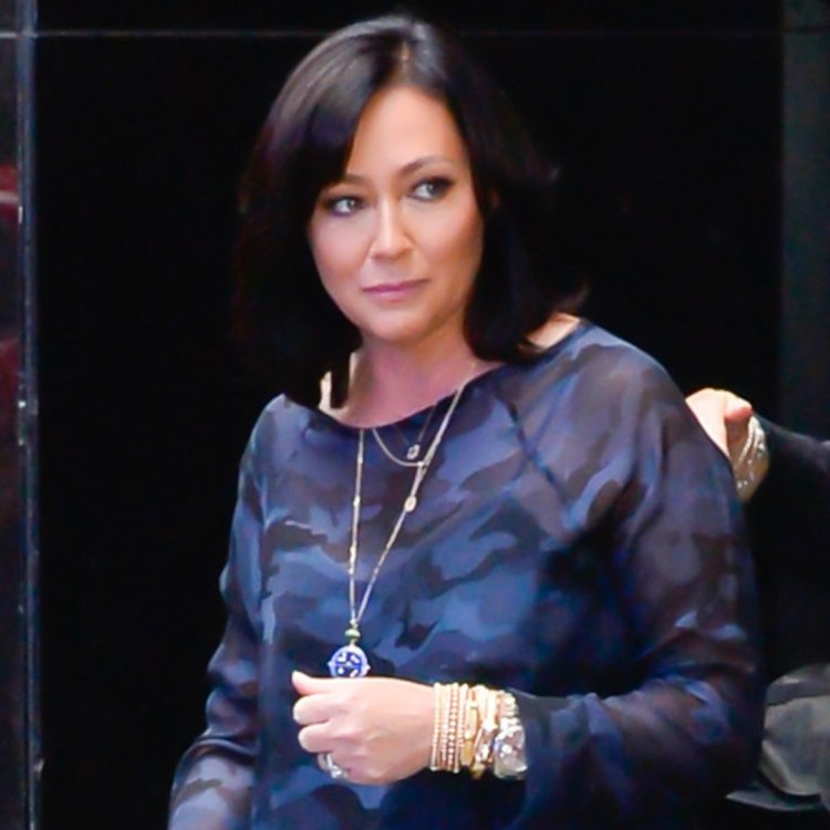 Shannen Doherty Recalls Fear Before Surgery to Remove Tumor in Head