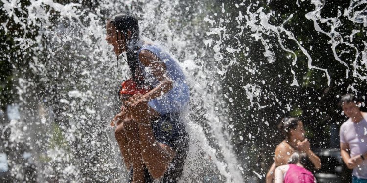Southern States Face Blistering Heatwave, More Dangerous Storms