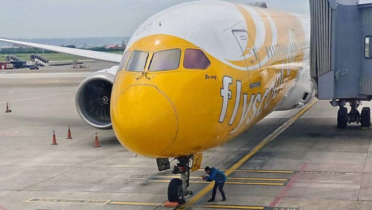 Scoot plane heading to Singapore from South Korea missing a wheel during stop in Taipei
