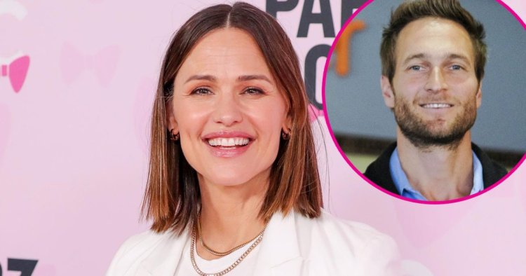 Jennifer Garner and John Miller Are ‘Comfortable and Secure With Each Other’